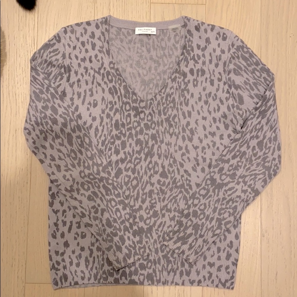 Equipment 100% cashmere sweater